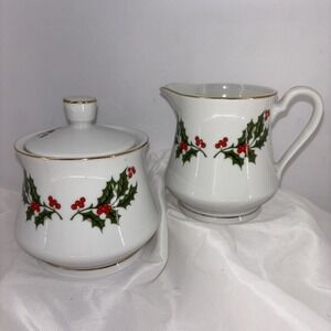 Vintage Holly Berry‎ Porcelain Cream And Sugar Bowl Made In Japan For Mervin's